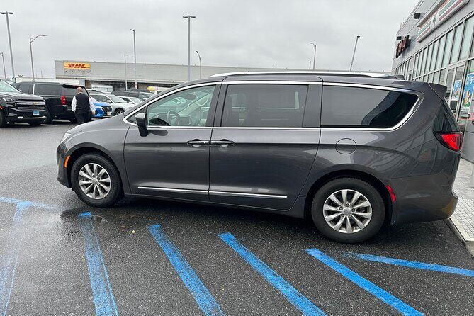 San Francisco Airport(SFO) to Napa, CA - Arrival Private Transfer - The Vehicle and Comfort Features