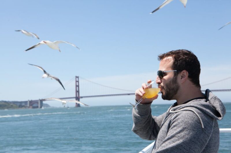 San Francisco: City Cruises Premier Brunch or Dinner Cruise - Entertainment and Atmosphere