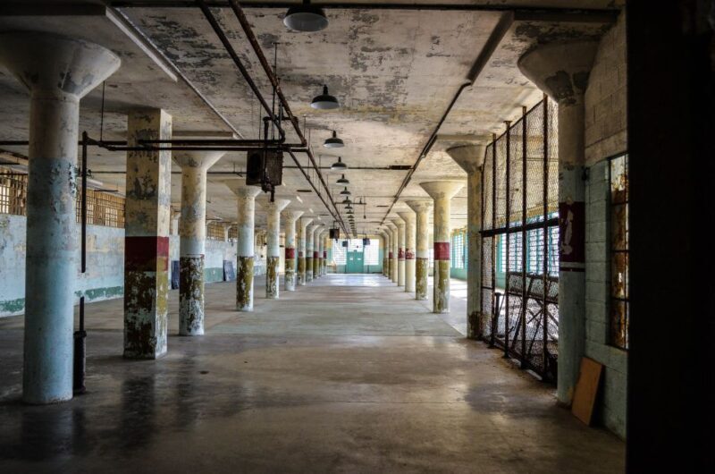 San Francisco: City Highlights Tour with Alcatraz Ferry - Key Points