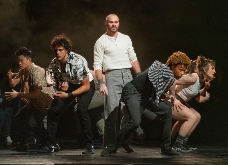 San Francisco: "Dear San Francisco" Immersive Acrobatic Show - Key Points