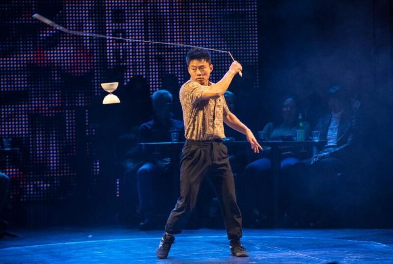 San Francisco: "Dear San Francisco" Immersive Acrobatic Show - The Sum Up