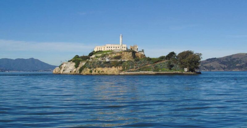 San Francisco: Discover Alcatraz & All Day E-Bike Rental - Key Points
