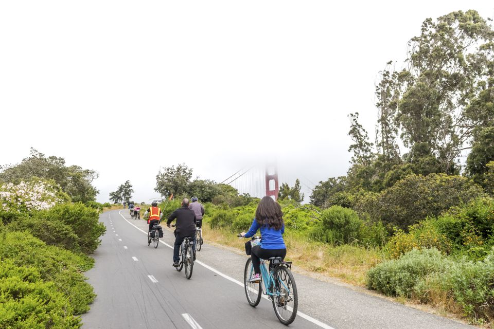 San Francisco: Golden Gate Bridge and Sausalito Cycling Tour - Tour Meeting Point and Check-in