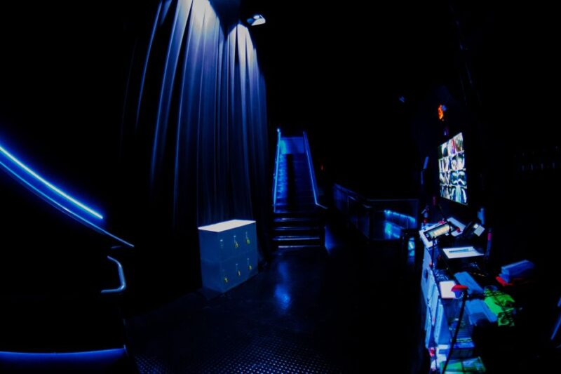 San Francisco: The Flyer - Iconic Landmarks and Neighborhoods