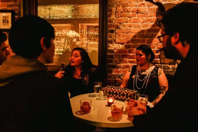 San Francisco: Walk with Spirits Haunted Pub Crawl - Cross Devils Acre