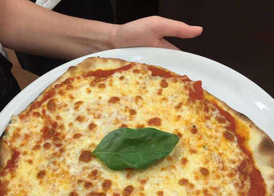 San Gimignano: 2-Hour Pizza Class & Wine Tasting - Highlights of the Class