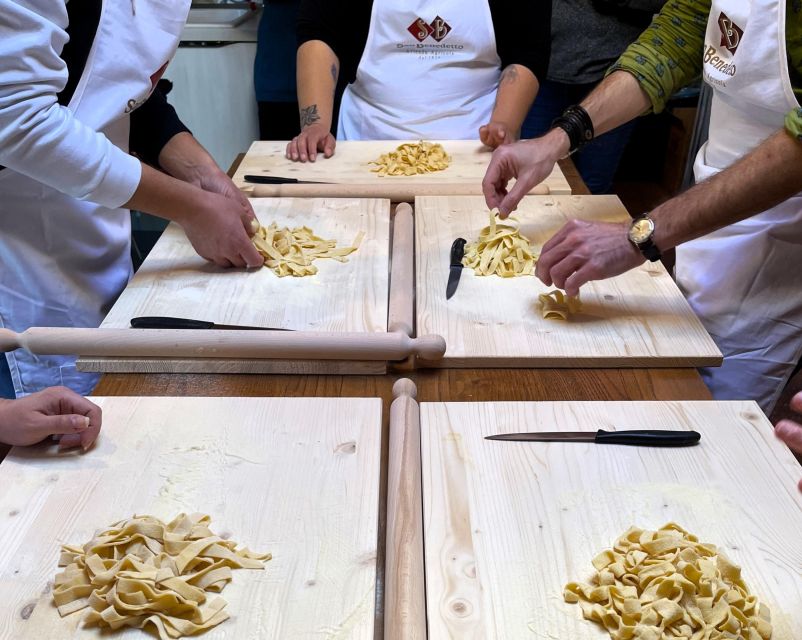 San Gimignano: Hands in Dough Cooking Class With Lunch - Recap