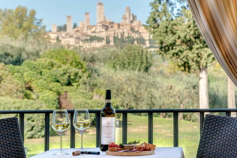 San Gimignano: Mini Wine Tour with Tuscan aperitif - A Detailed Look at the Experience