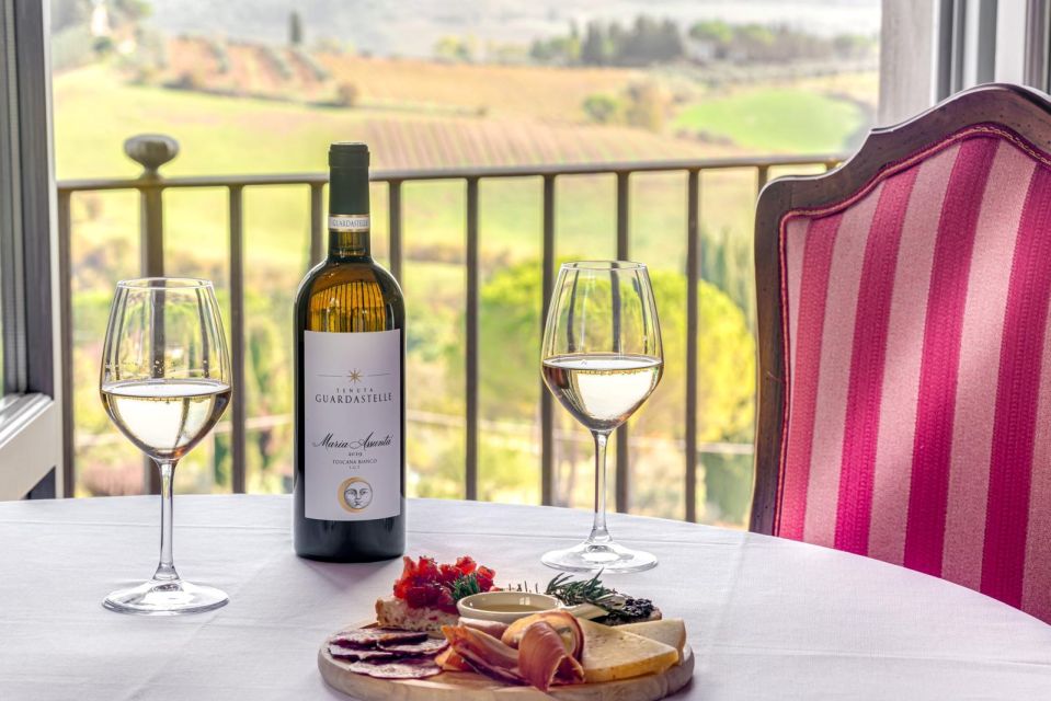 San Gimignano: Premium Wine Tour With Lunch - Exploring San Gimignano