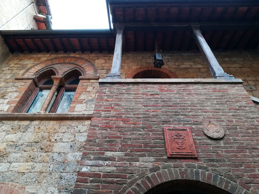 San Gimignano Private Guide: Manhattan of the Middle Ages - Exploring the Medieval Alleys