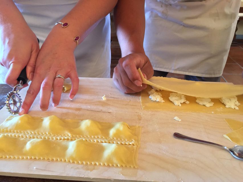 San Gimignano: Tuscan Cooking Class - Mobility and Accessibility