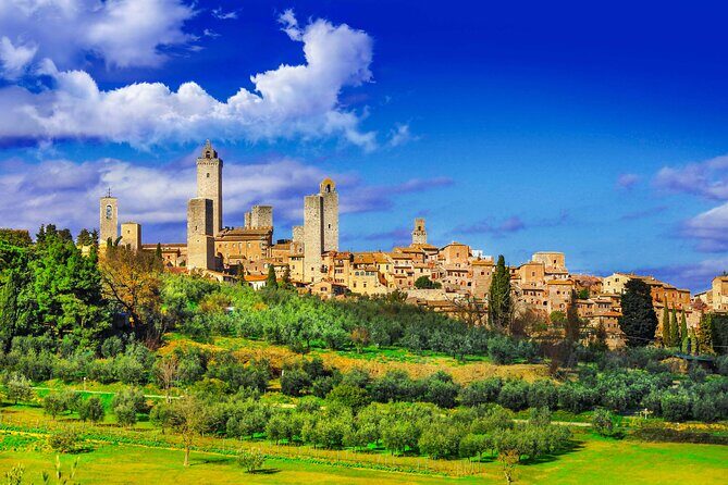 San Gimignano Walking Tour with Audioguide on Your Smartphone - Key Points