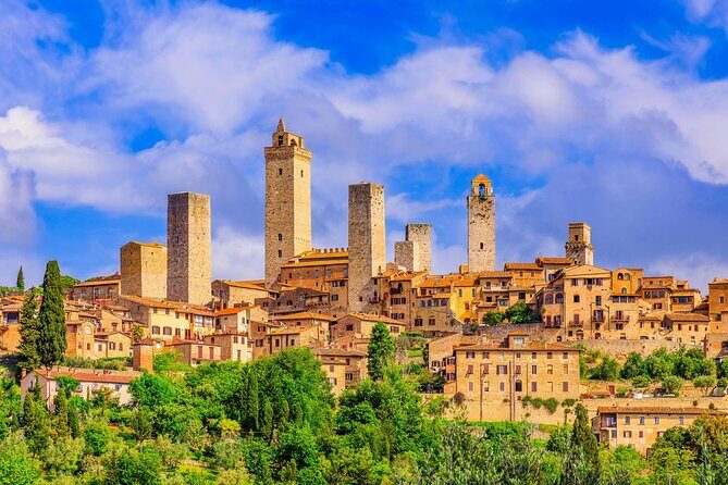 San Gimignano Walking Tour with Audioguide on Your Smartphone - The Sum Up