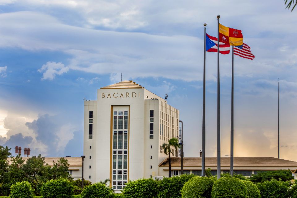 San Juan: Casa Bacardi Distillery Tour - Rum Tasting Class