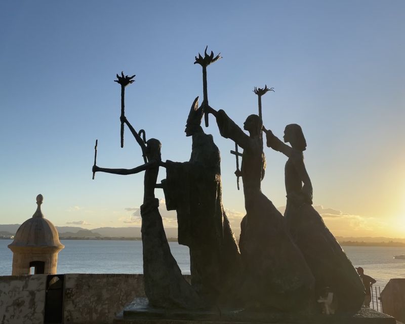San Juan: Old Town Sunset Walking Tour - Local Guide and Historic Insights