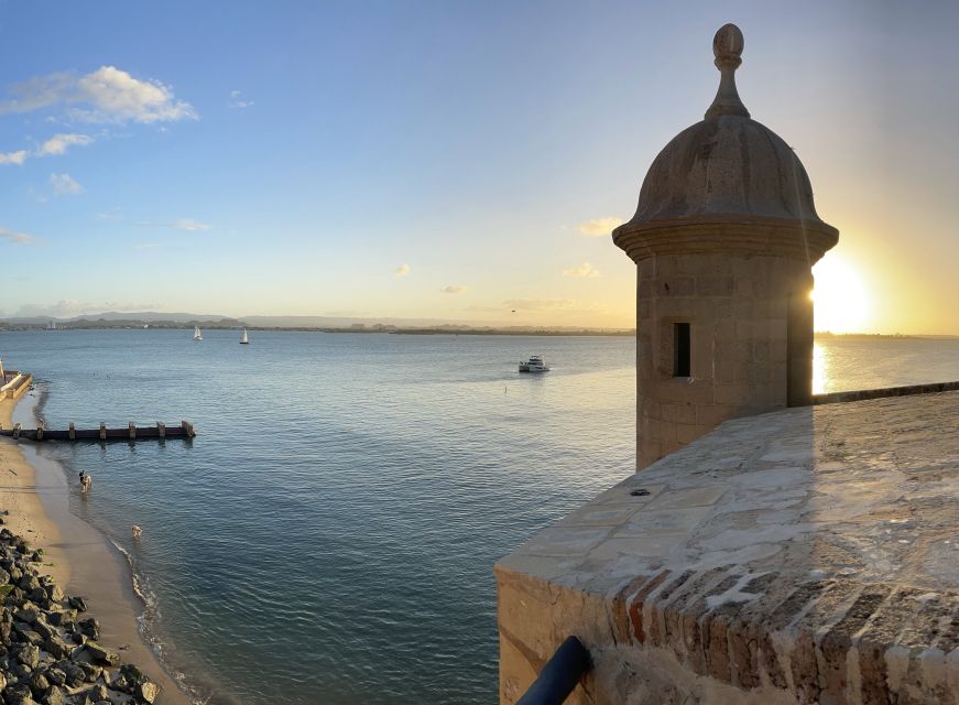 San Juan: Old Town Sunset Walking Tour - Sunset at the Forts
