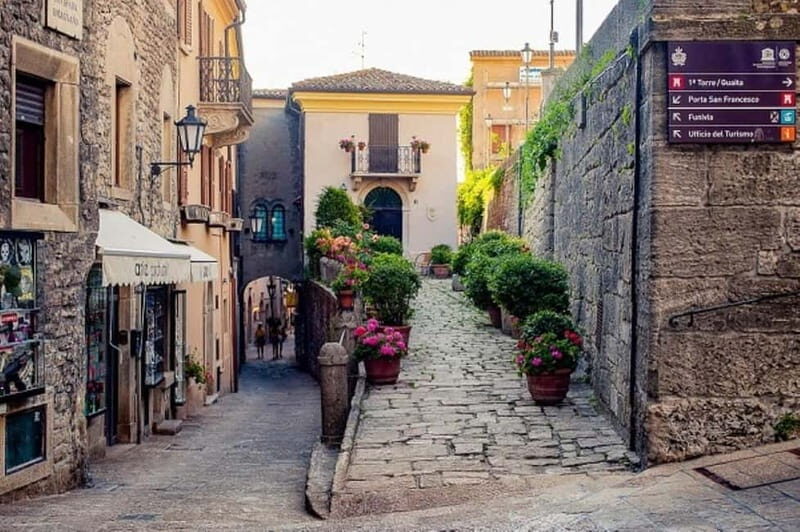 San Marino: Discover the Ancient Land with Transfer - The Pros and Cons: What to Consider