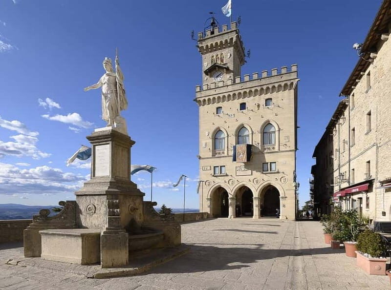 San Marino: Private City Tour + Wonder Welcome KIT - An Authentic 1-Hour Walk Through San Marino’s Historic Center