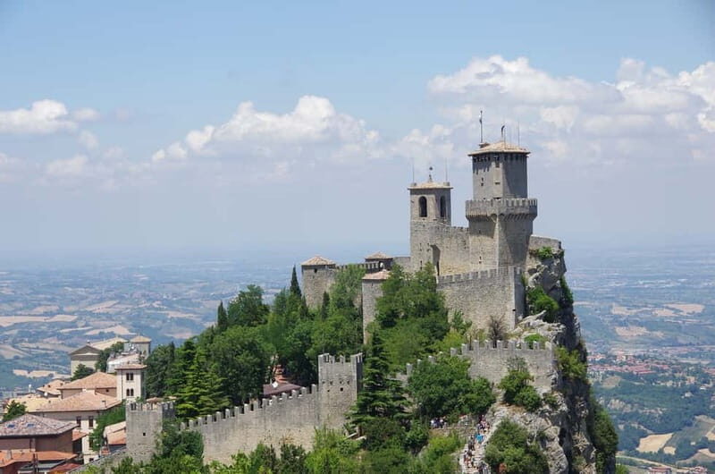 San Marino - Private Historic Walking Tour - Who Should Consider This Tour?