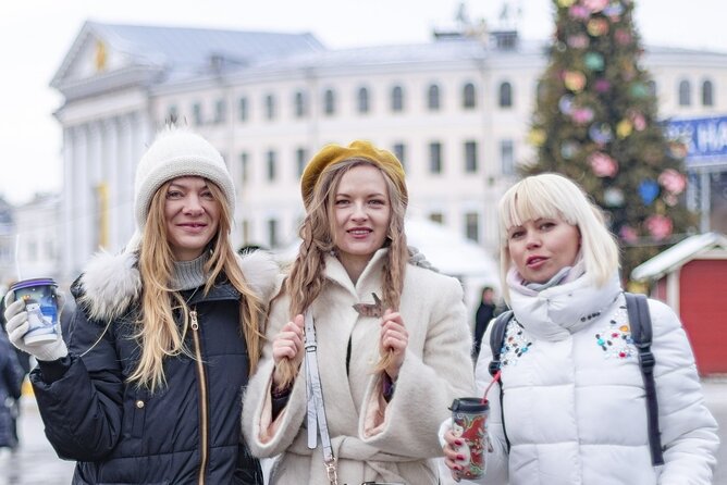 San Marino's Starlit Stroll: A Christmas Walking Tour - Good To Know