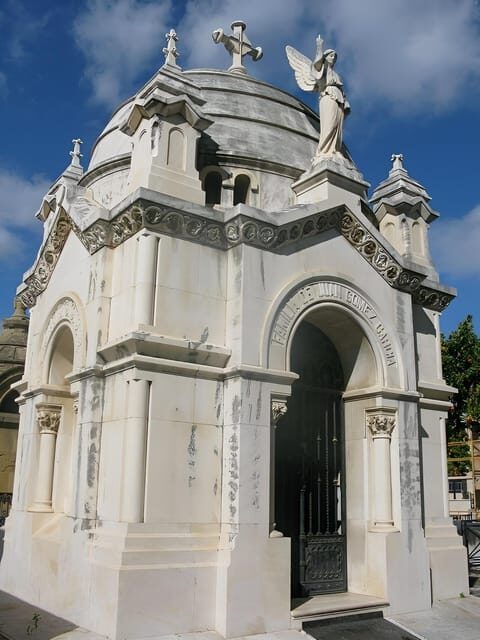 San Miguel Cemetery Tour of Malaga - What Makes This Tour Special?
