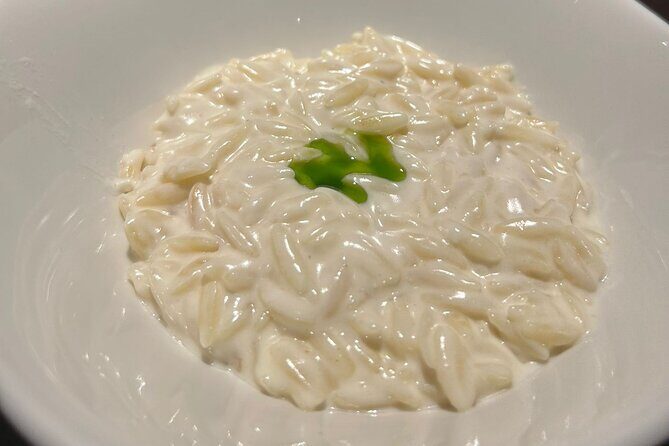 San Sebastian Food Tour: Pintxos, Drinks, and Tapas with a Local - An In-Depth Look at the San Sebastian Pintxos Tour