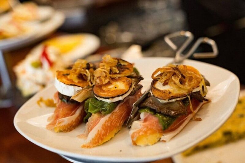 San Sebastian: Guided Food Tour With Pintxo Tasting & Wines - Itinerary