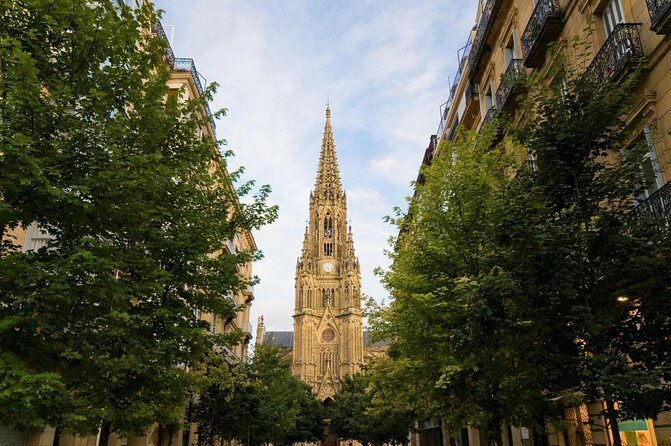 San Sebastian Private Walking Tour Review - Key Points