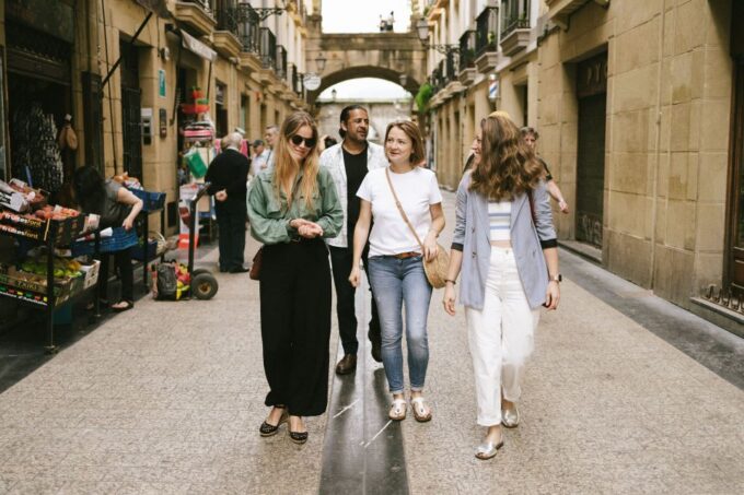 San Sebastian: The Ultimate Pintxos and Wine Tour - Meeting Point and Duration