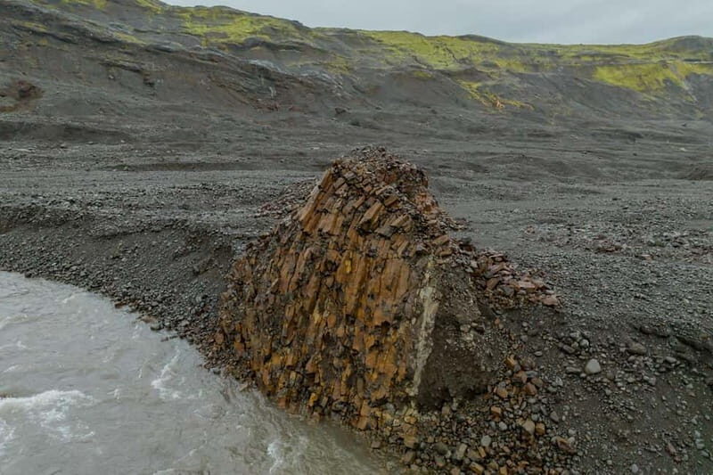Sandfellsjökull: Glacier Mapping Expedition - A Deep Dive into the Sandfellsjökull Glacier Mapping Expedition