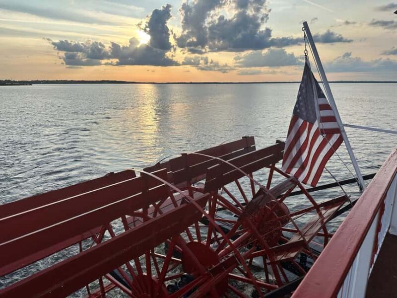 Sanford: St. Johns River Dinner Cruise with Live Music - Key Points