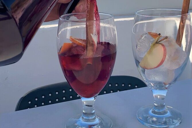 Sangria Tasting Experience - The Group Experience and Atmosphere
