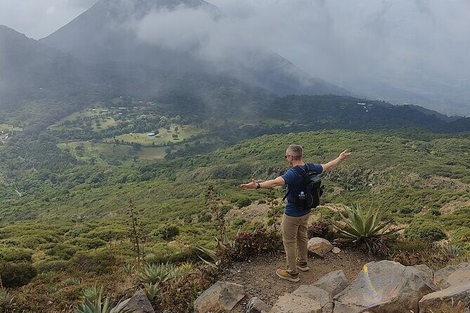 Santa Ana Volcano Hike with a Sulphur Lake and Coatepeque Lake - A Closer Look at the Tour Experience