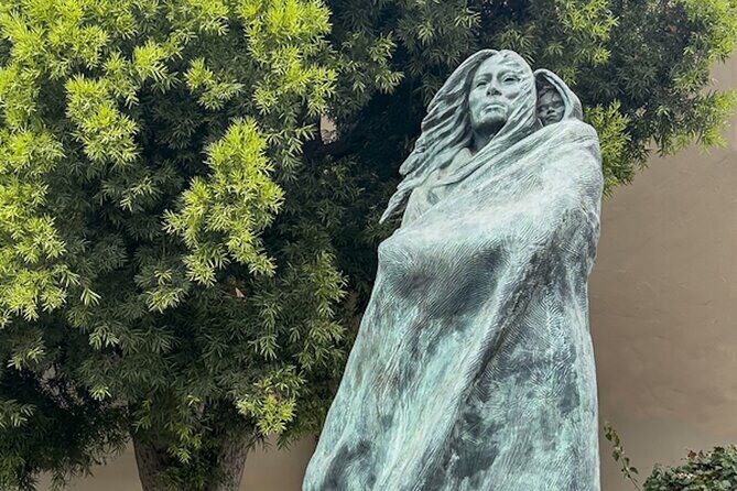 Santa Barbara Downtown Self Guided Walking Tour - Key Points