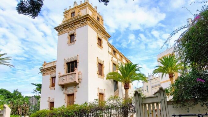Santa Cruz: Self-guided Old Town Walk Sights and Specials - TEA Art and Cultural Center