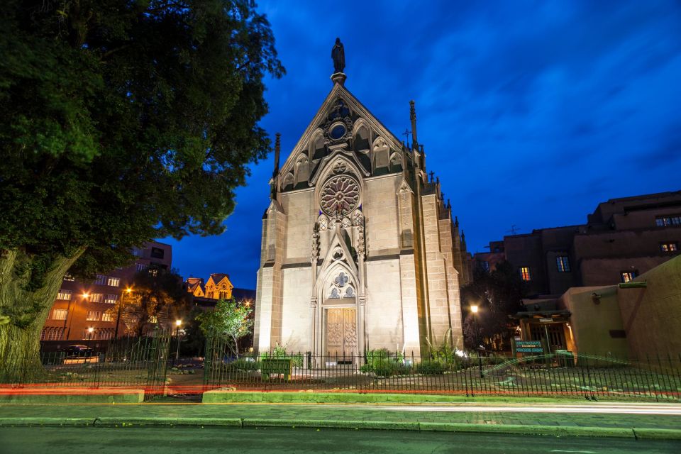 Santa Fe Family Treasures: A Historical Adventure - Tranquility in De Vargas Park