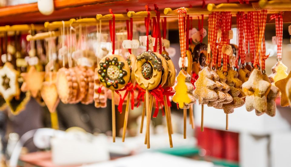 Santa Fe's Enchanted Christmas Stroll - Frequently Asked Questions