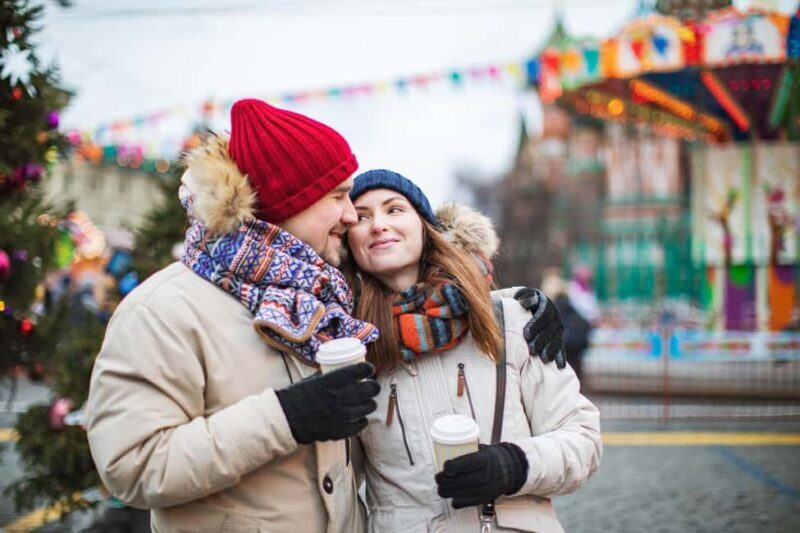 Santa Fes Private Enchanted Christmas Stroll - FAQs