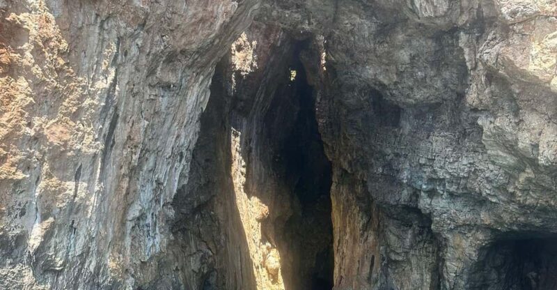 Santa Maria Di Leuca: 3-Hour Cave Tour With Aperitif - Visiting the Sea Caves