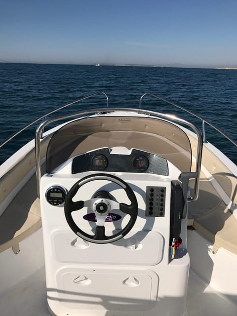 Santa Pola: 2 Hous Rental Boat - Explore the Coastline