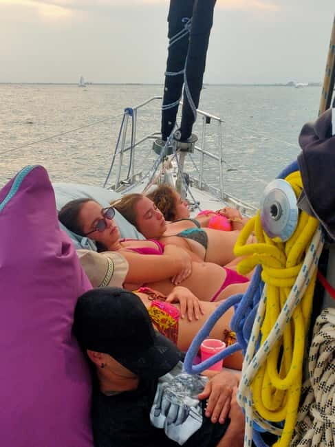 Santa Pola: Sailboat trips to Tabarca, snorkeling, and sunset with tasting - Who Would Love This Trip?