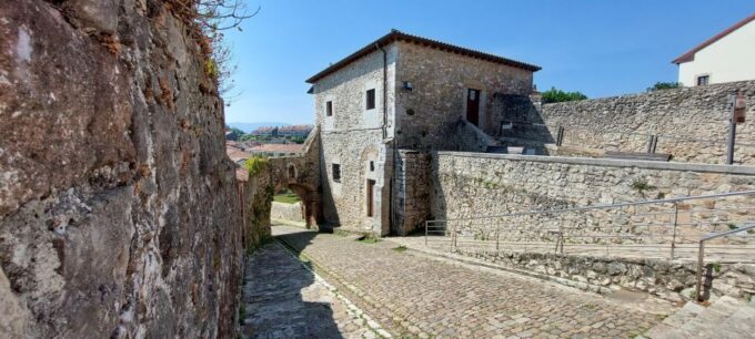 Santander: Western Coast of Cantabria Villages Day Trip - Santillana Del Mar