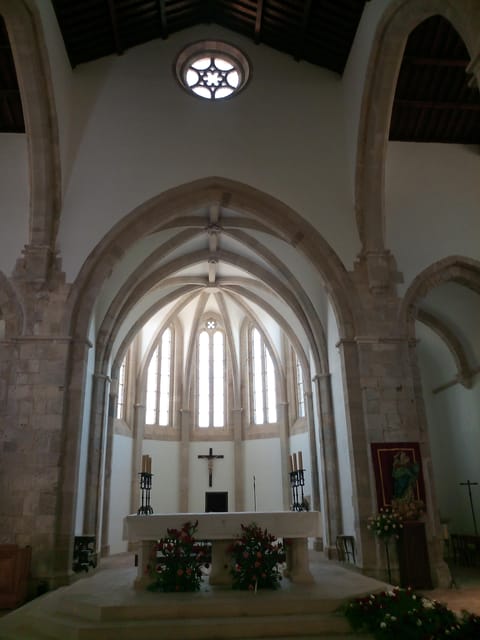Santarem: Tour to the milenar city of Julius Cesar - Accessibility and Booking Tips