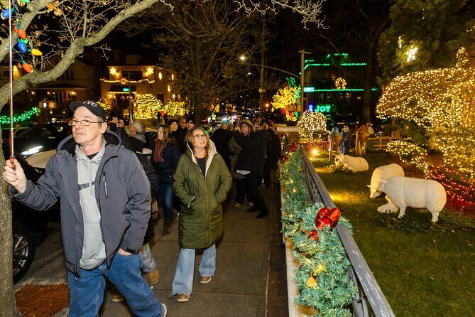 Santas Trolley to Dyker Heights - FAQ