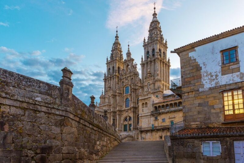 Santiago: City Highlights Guided Walking Tour - Santiago: City Highlights Guided Walking Tour