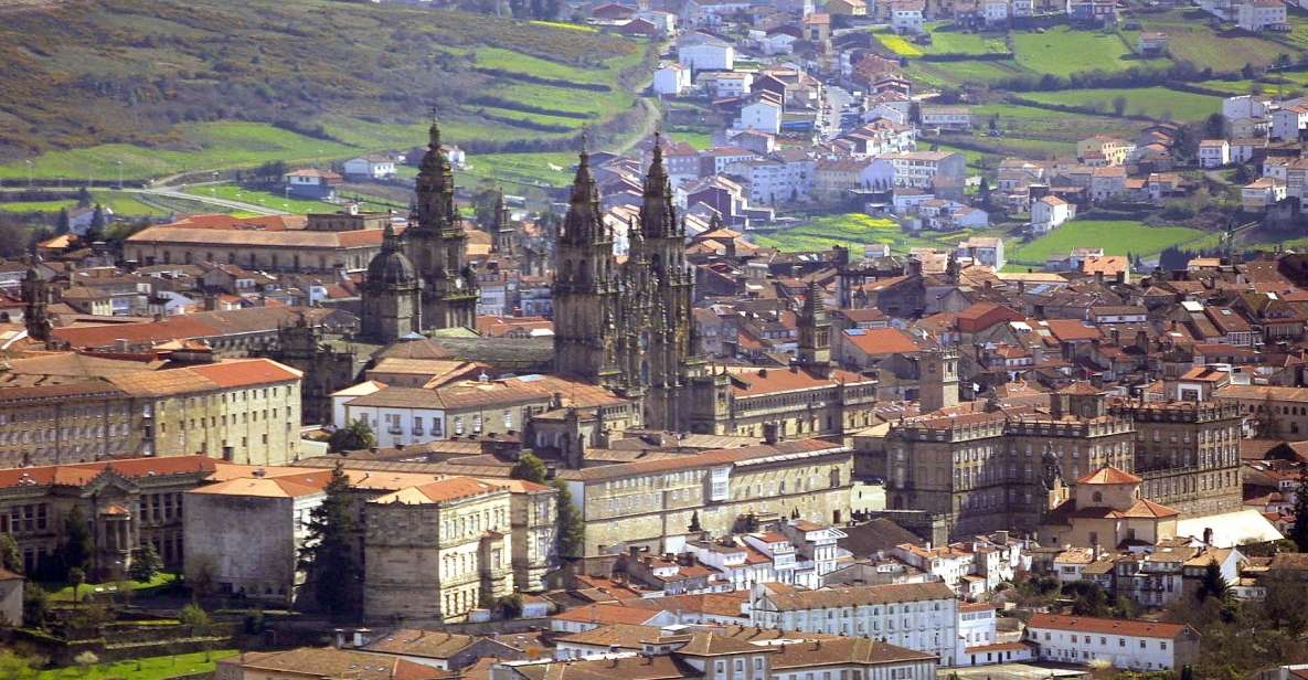 Santiago De Compostela Private Tour From Lisbon - Itinerary