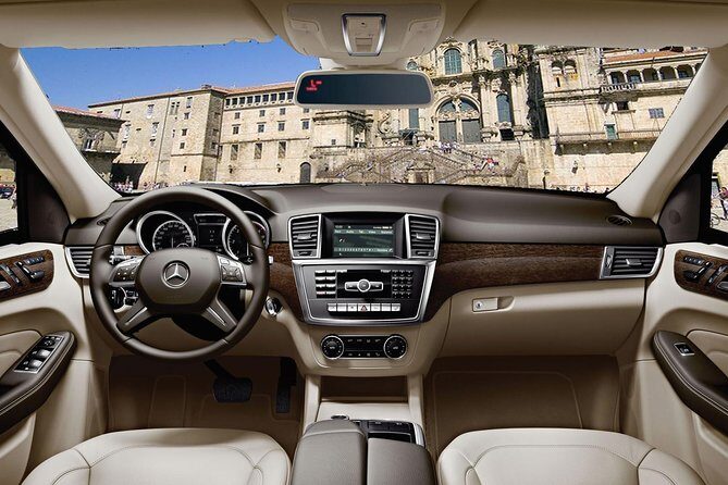 Santiago de Compostela Private Transfer from SCQ Airport to City centre - Key Points