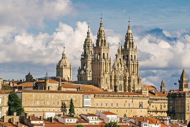 Santiago de Compostela Private Transfer from SCQ Airport to City centre - The Sum Up