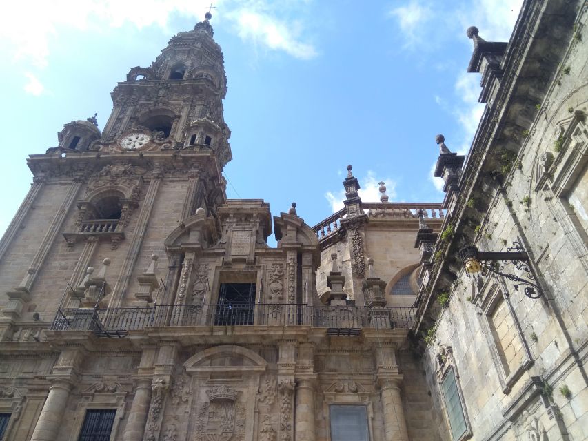 Santiago De Compostela & Valença - Private Tour From Porto - Exploring Santiagos Old City