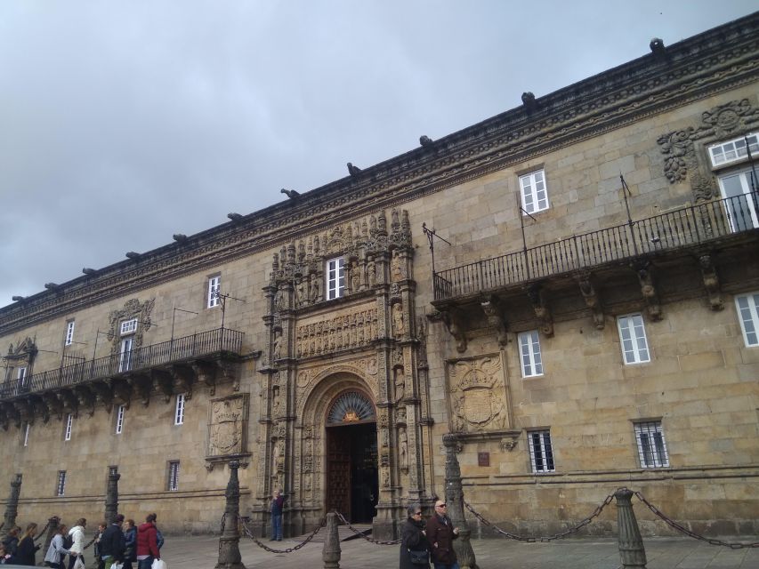 Santiago De Compostela & Valença - Private Tour From Porto - Frequently Asked Questions